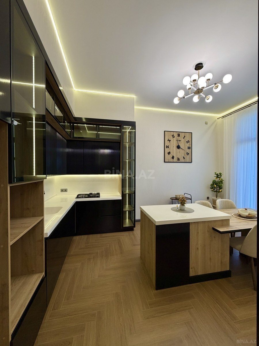 5 otaqlı həyət evi/bağ evi — 240 m² — Şüvəlan q. - şəkil 8