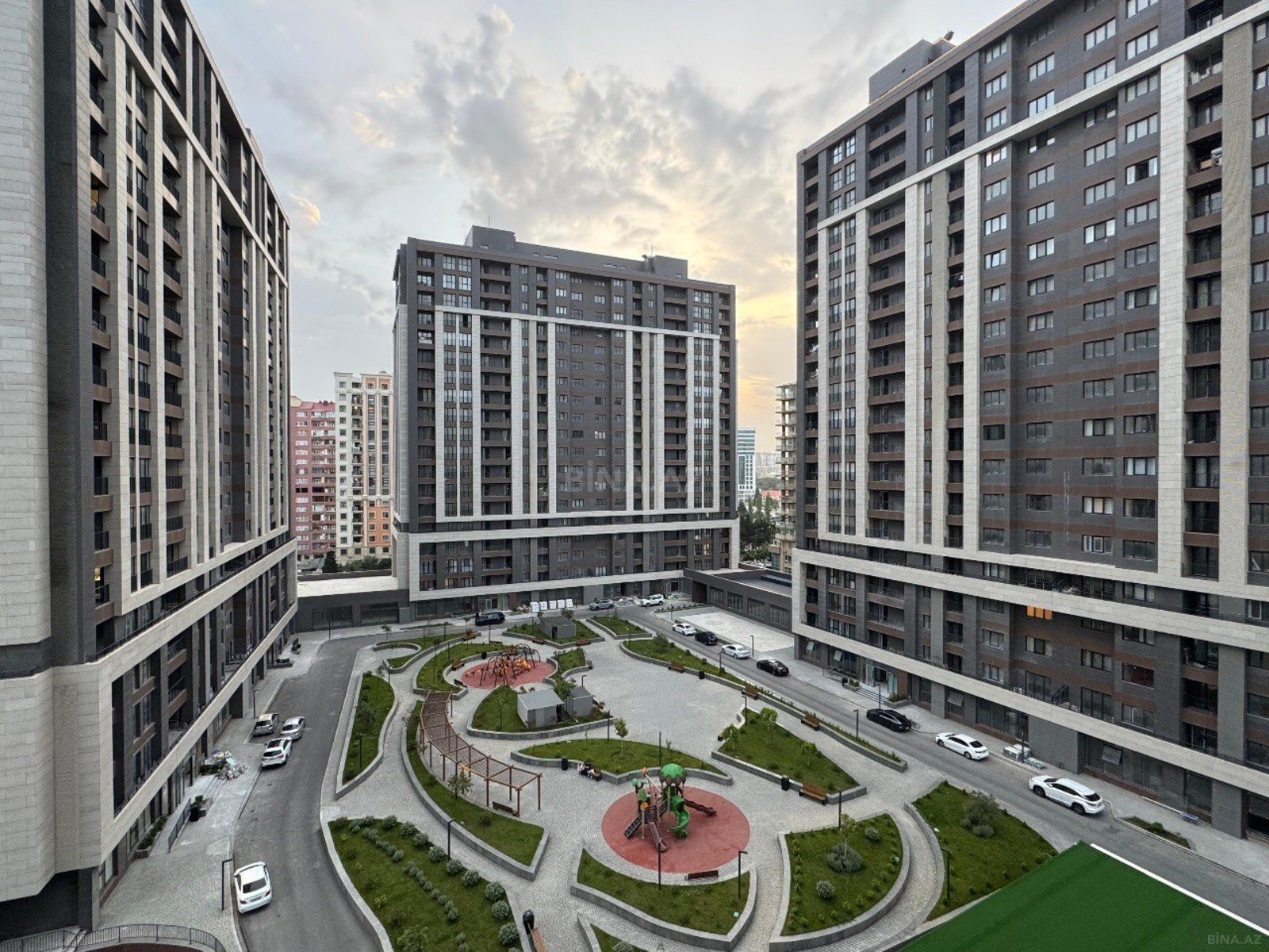 4 otaqlı yeni tikili — 200 m² — Şah İsmayıl Xətai m. - şəkil 1